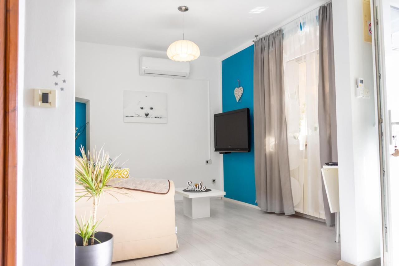 App Roko 2 Apartment Porec Bagian luar foto