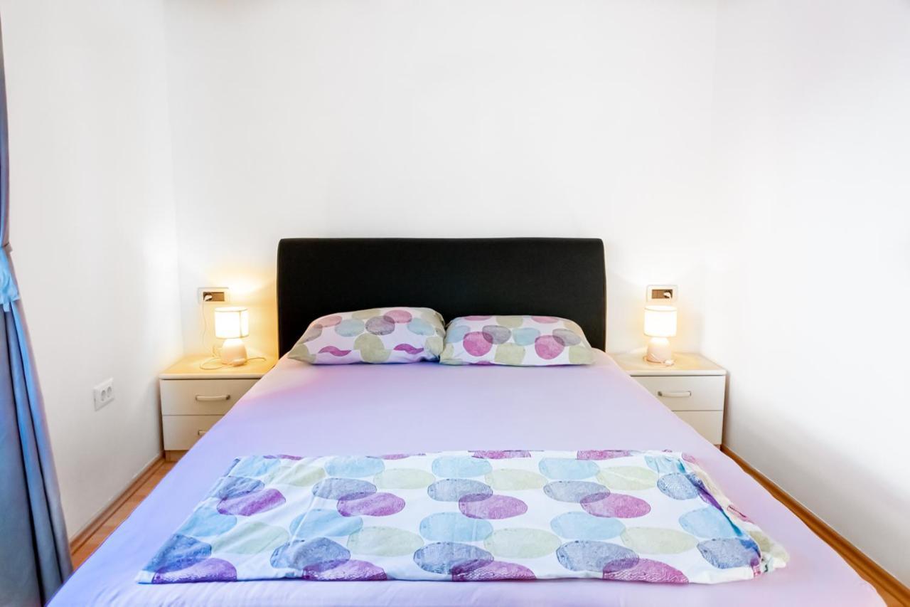 App Roko 2 Apartment Porec Bagian luar foto