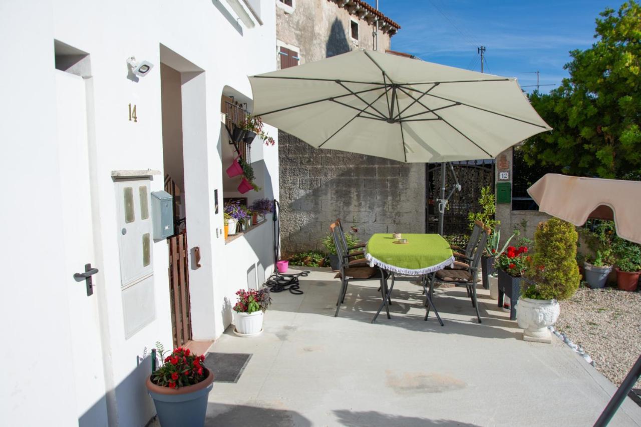 App Roko 2 Apartment Porec Bagian luar foto